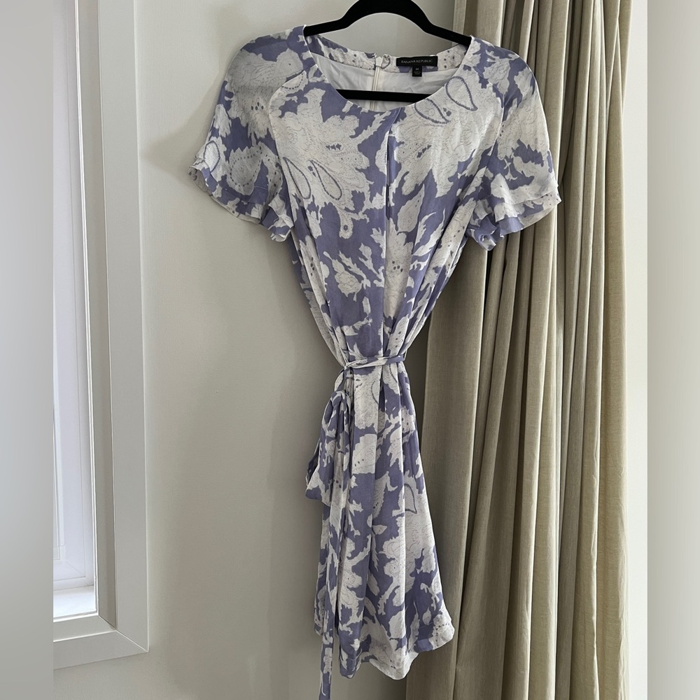 Tie dress Banana Republic